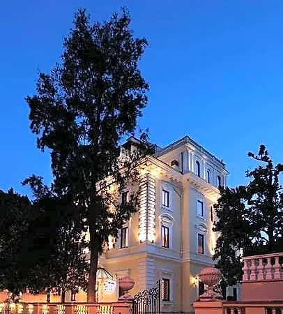 Hotel Pinciana